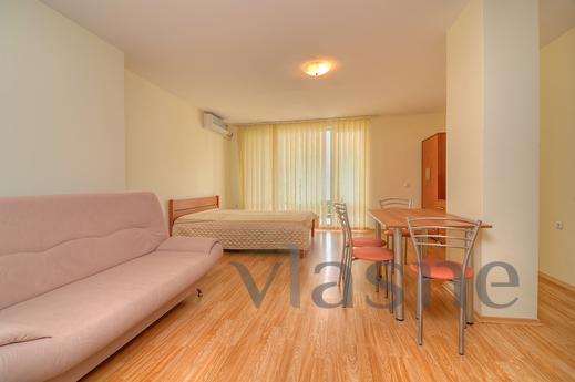 Studio for sale in Bulgaria, Burgas - apartment by the day