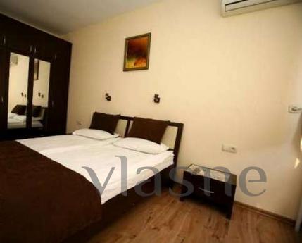Teddy Apartment 3 is located in the center of town. Ruse, ul
