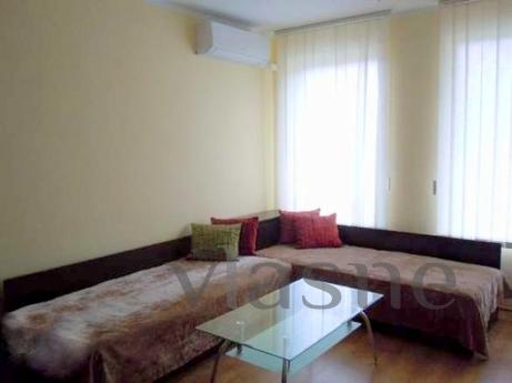 Уютная квартира в аренду в Лазурь, Бургас - квартира посуточно